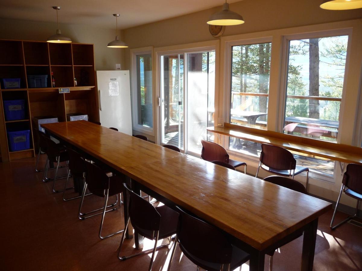 Canmore Alpine Hostel - Alpine Club Of Canada Buitenkant foto