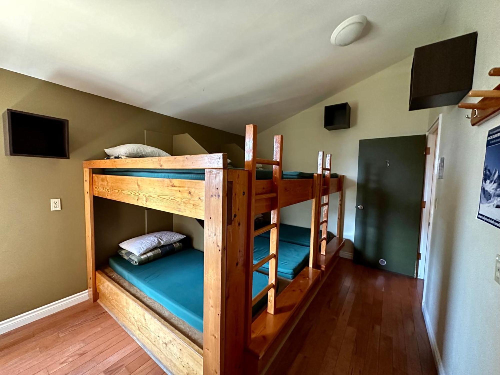 Canmore Alpine Hostel - Alpine Club Of Canada Buitenkant foto