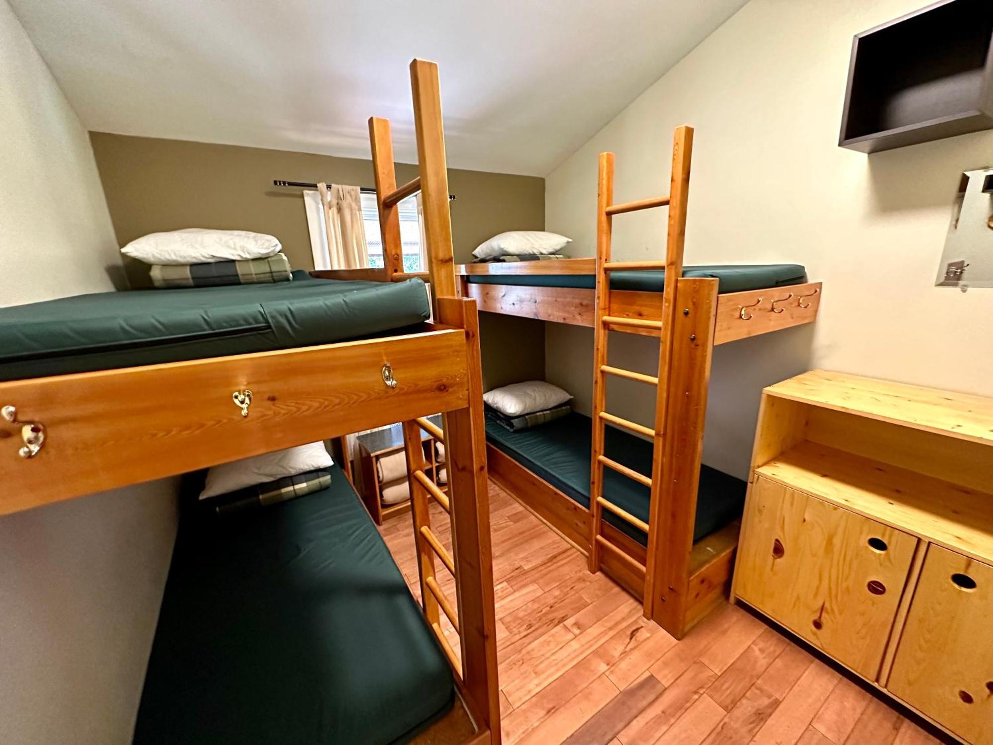 Canmore Alpine Hostel - Alpine Club Of Canada Buitenkant foto