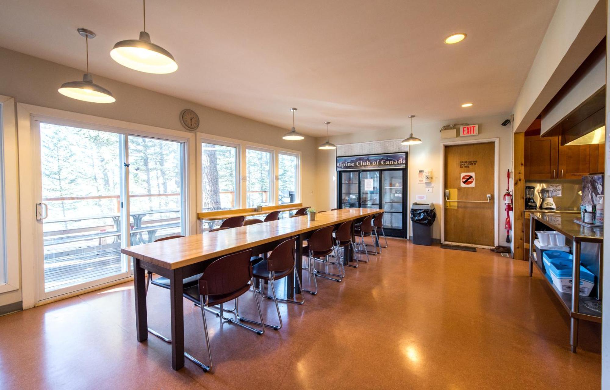 Canmore Alpine Hostel - Alpine Club Of Canada Buitenkant foto