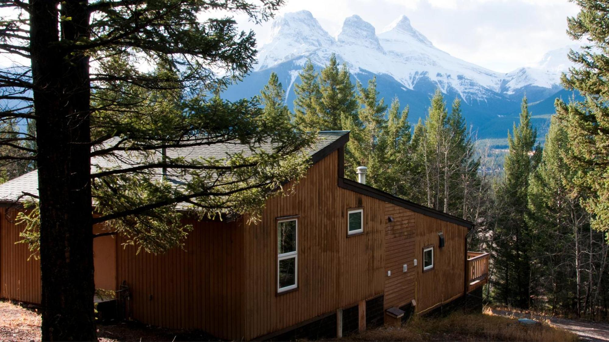 Canmore Alpine Hostel - Alpine Club Of Canada Buitenkant foto