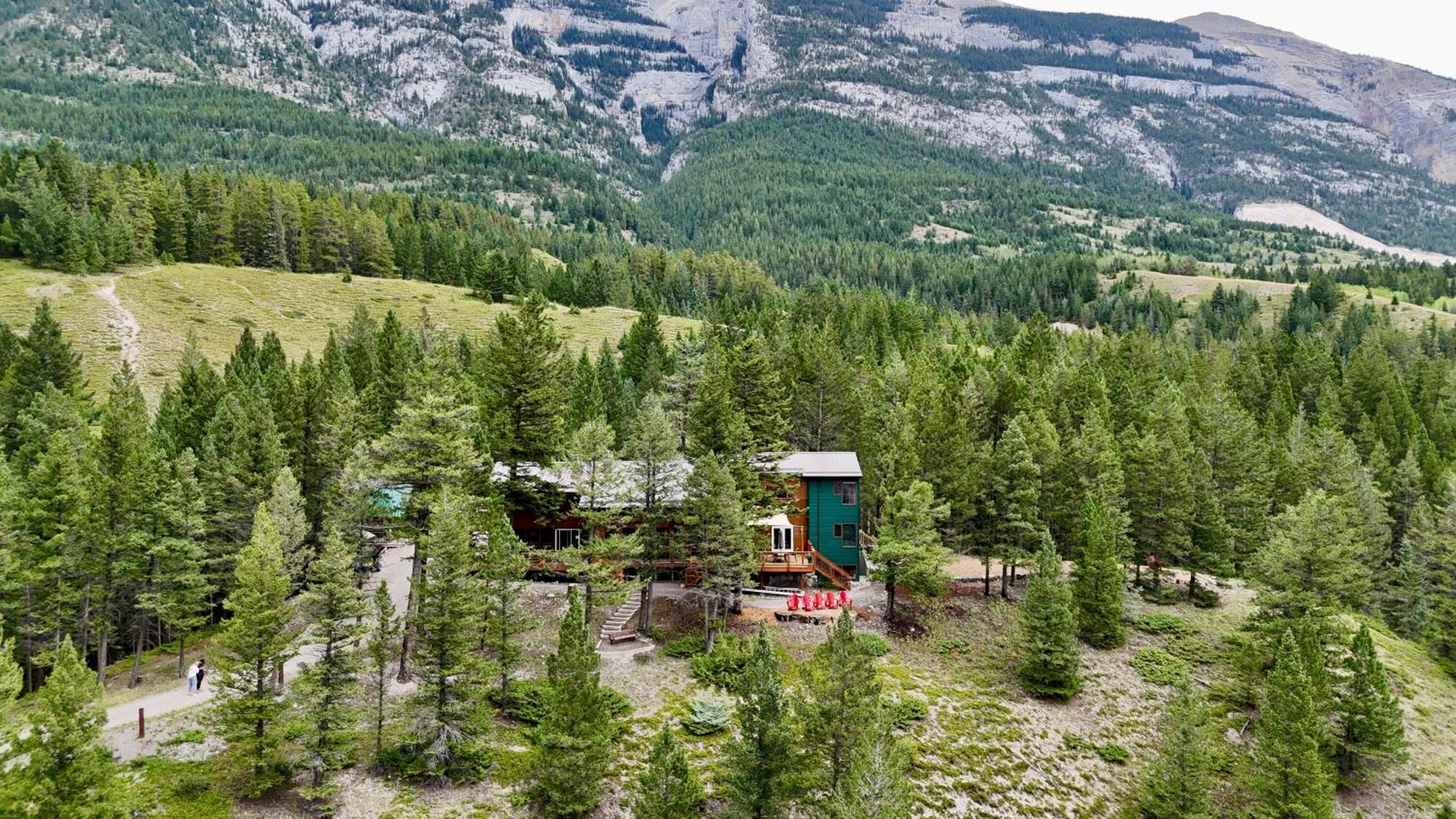 Canmore Alpine Hostel - Alpine Club Of Canada Buitenkant foto